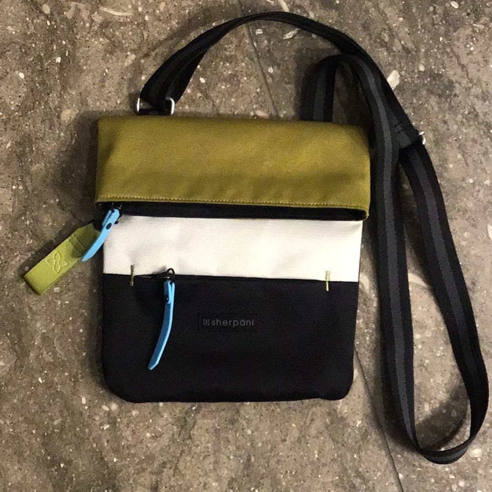 Sherpani Pica Foldover Crossbody bag, black and olive green